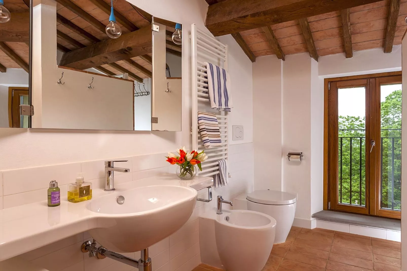 Roccone-Bathroom