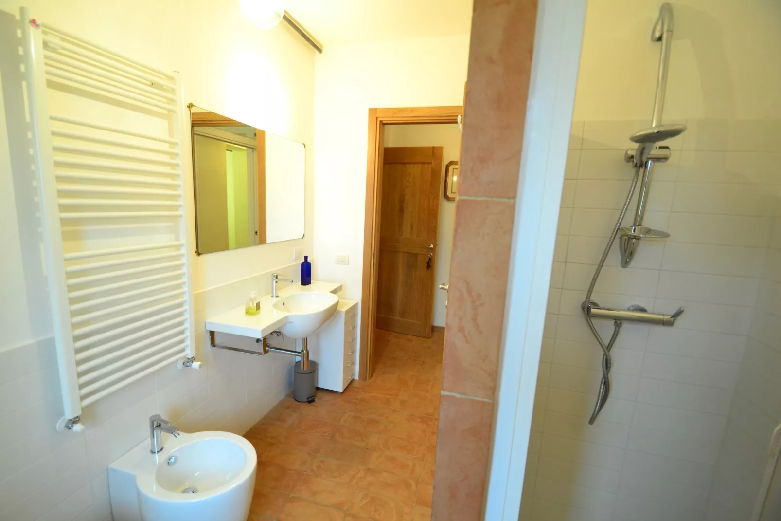 Roccone-Bathroom