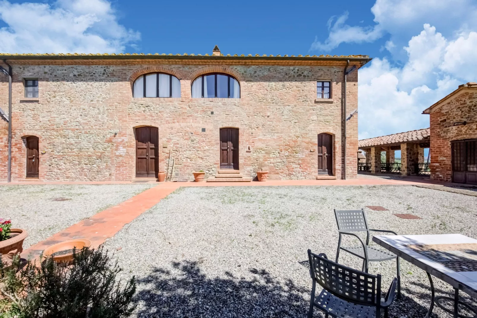 Girasole-Exterior summer