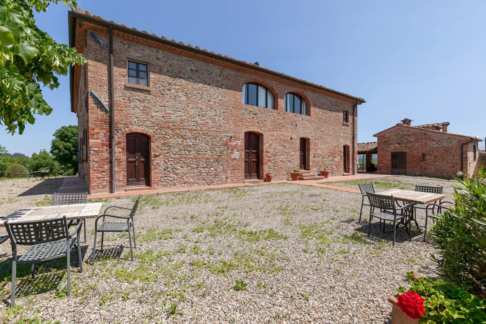 Girasole-Exterior summer