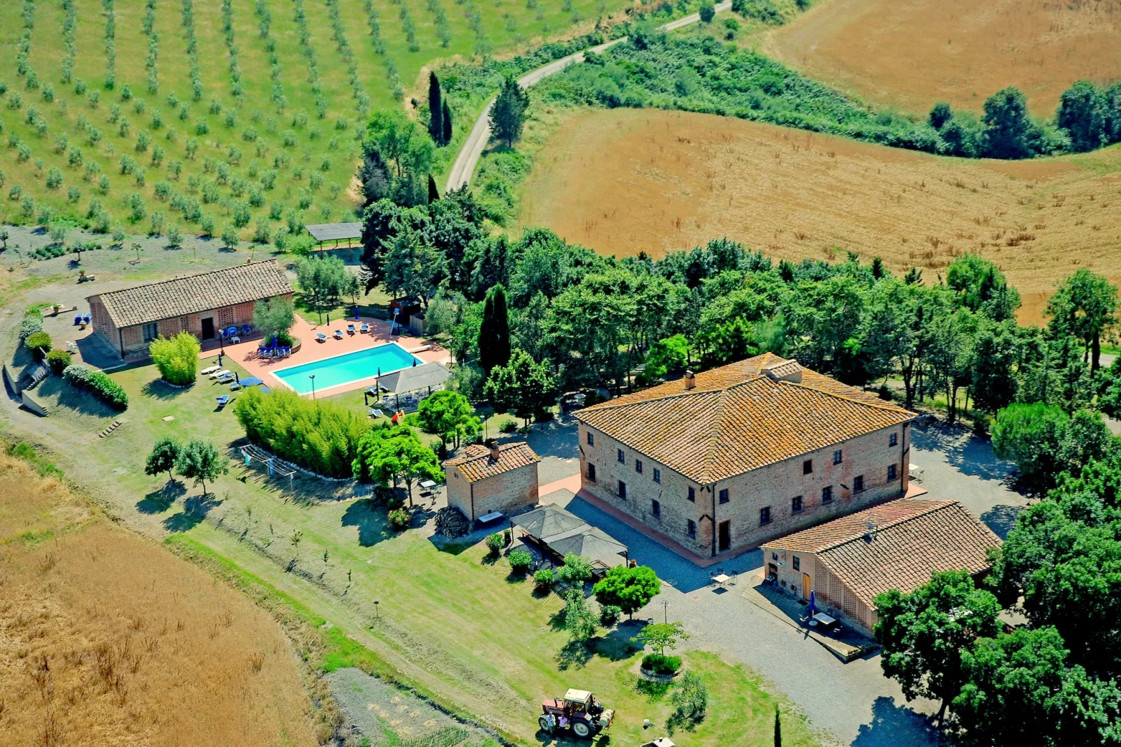 Bosco-Exterior summer