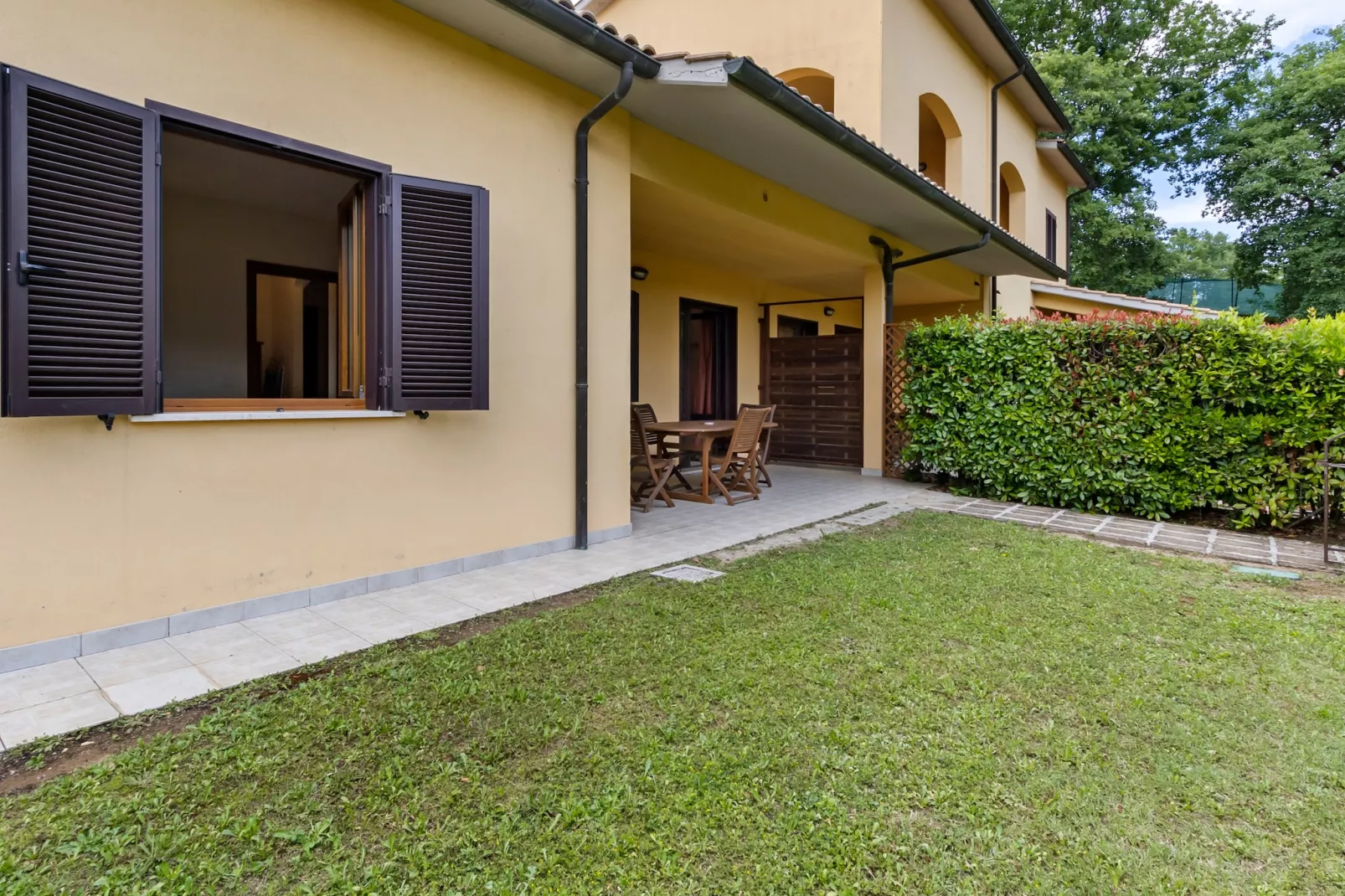 Bilocale-Exterior summer