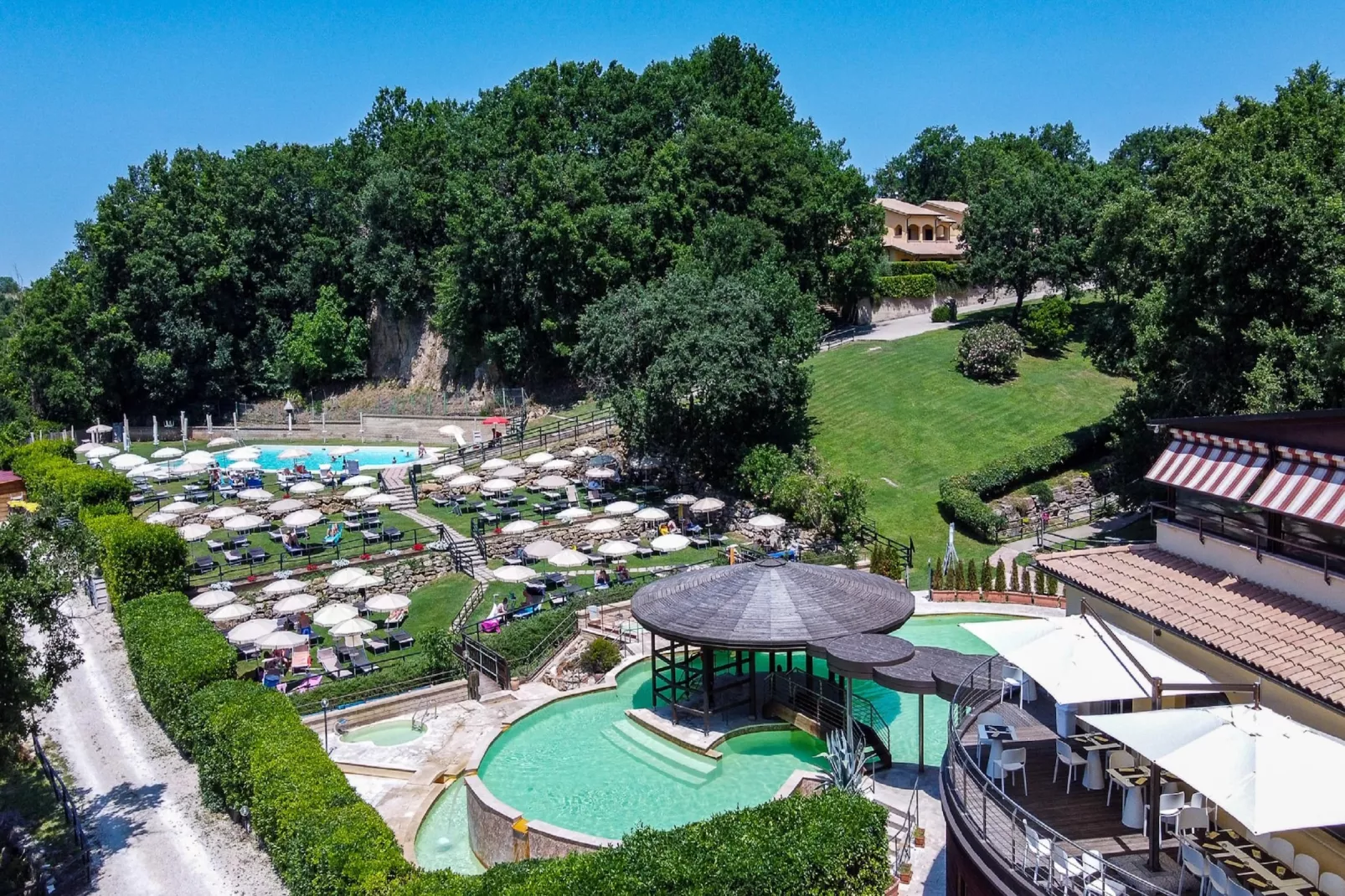 Villa Stella-Gardens summer