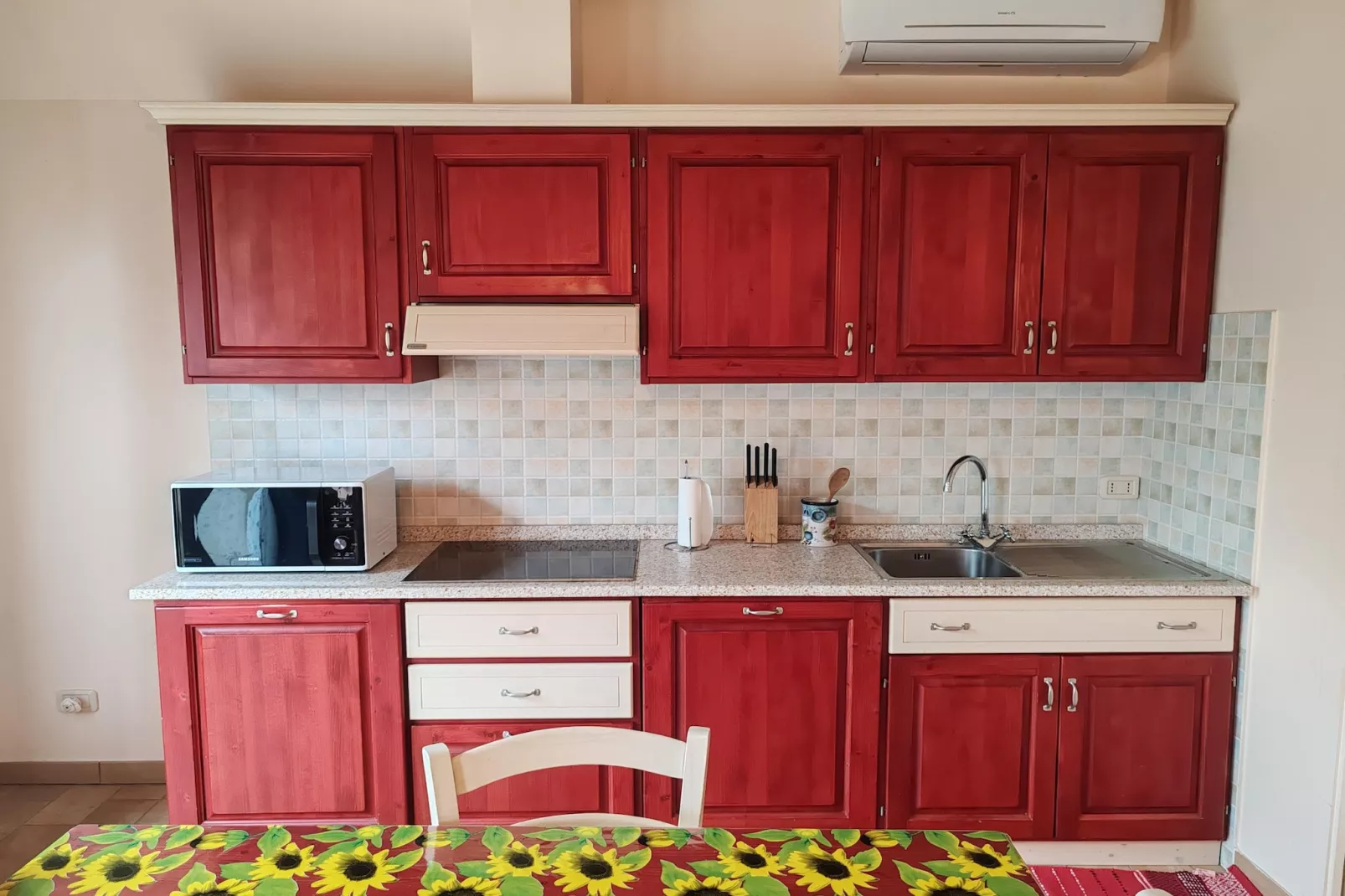Moncaro-Kitchen