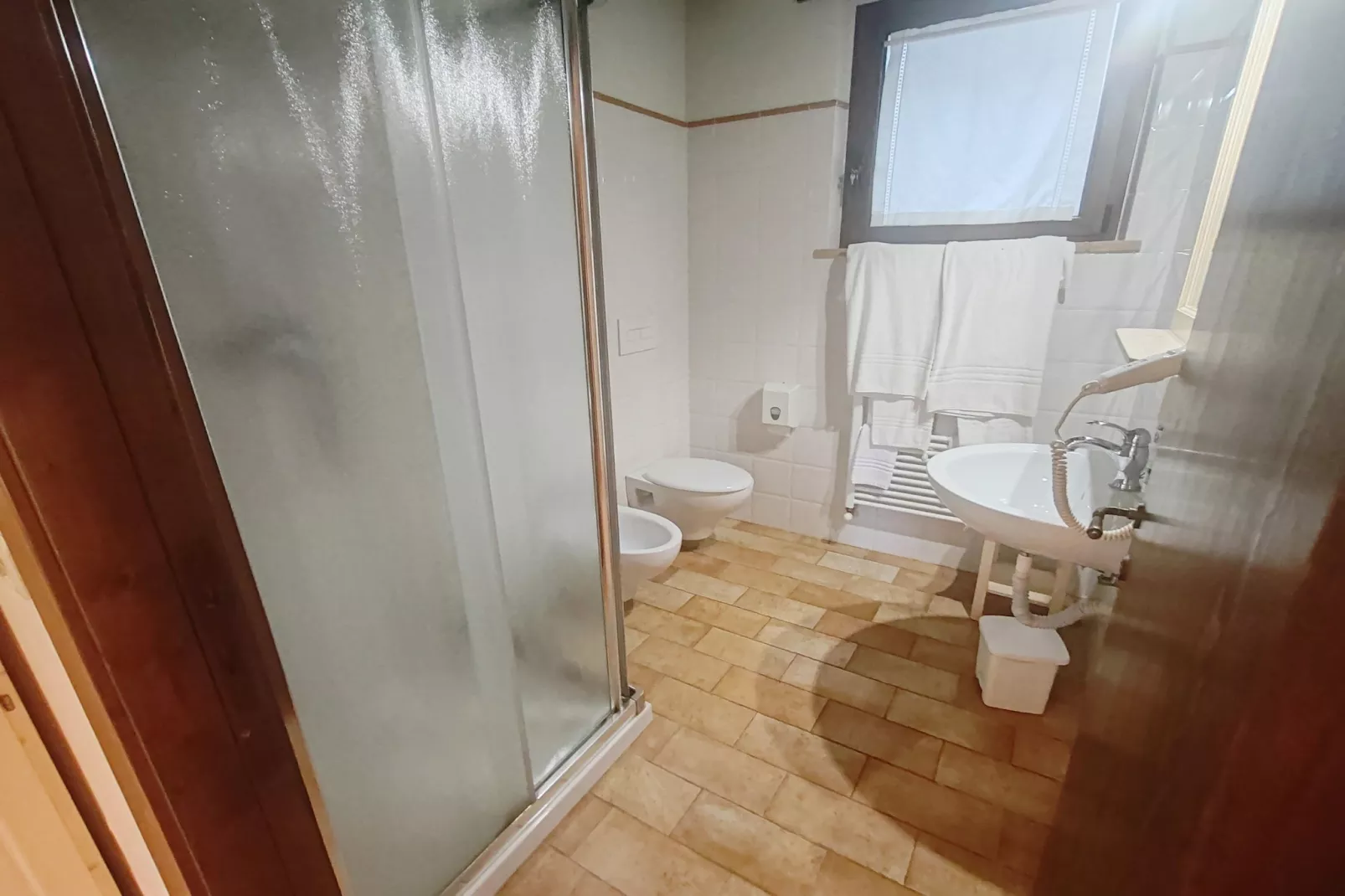 San Lorenzo-Bathroom