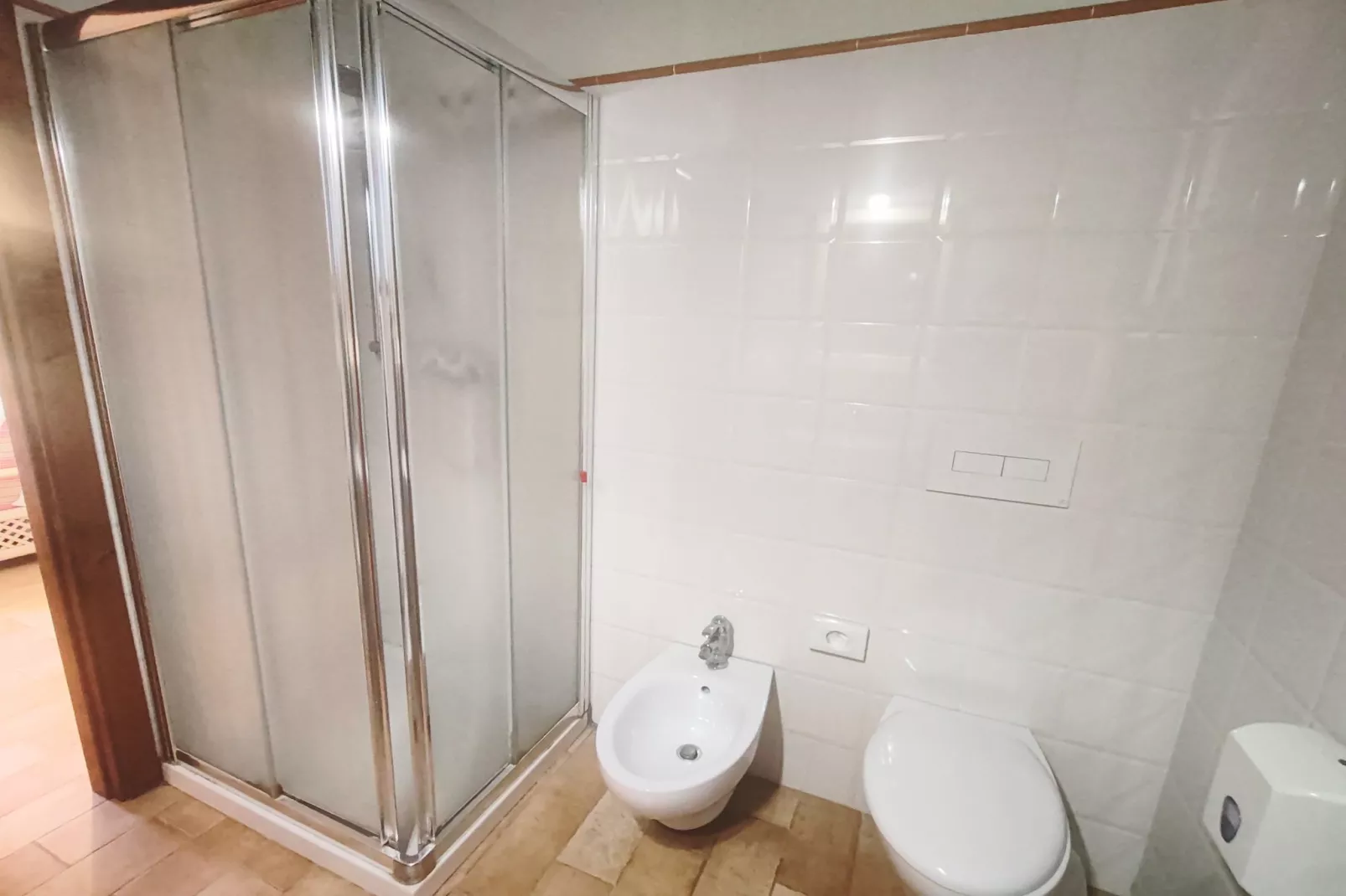 San Lorenzo-Bathroom
