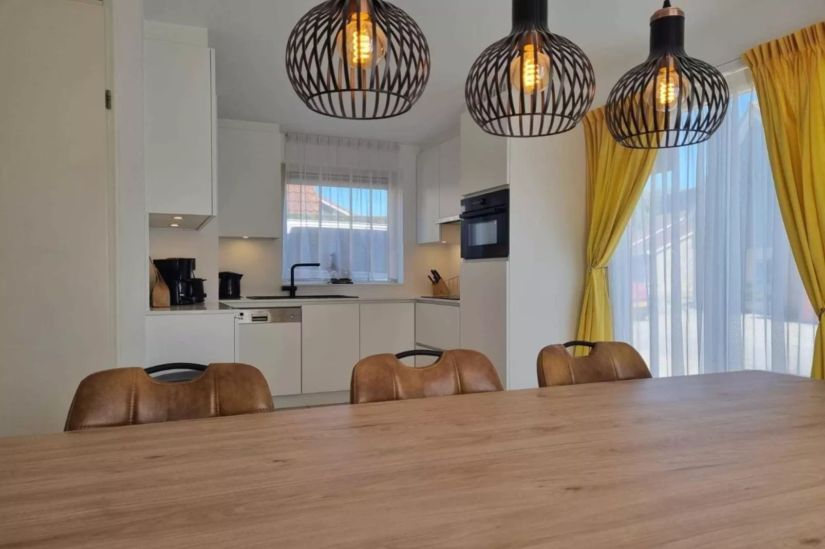 Scheldeveste 154 ZwinBreskens-Dining room