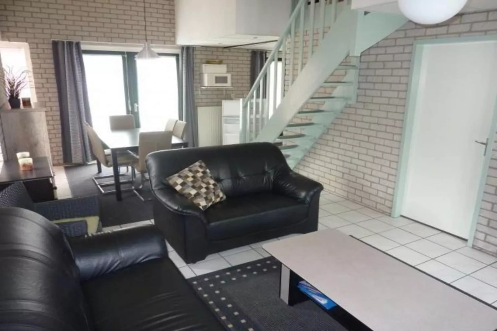 Schoneveld 367 Strandparel Breskens-Living room