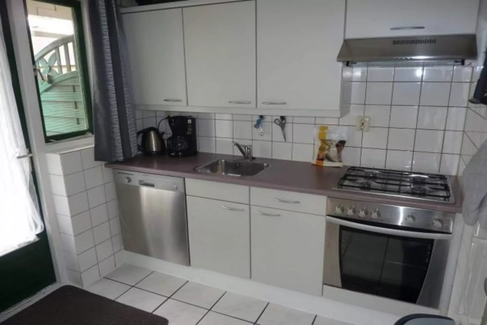 Schoneveld 367 Strandparel Breskens-Kitchen
