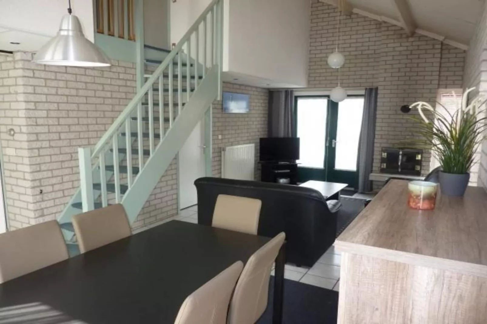 Schoneveld 367 Strandparel Breskens-Living room