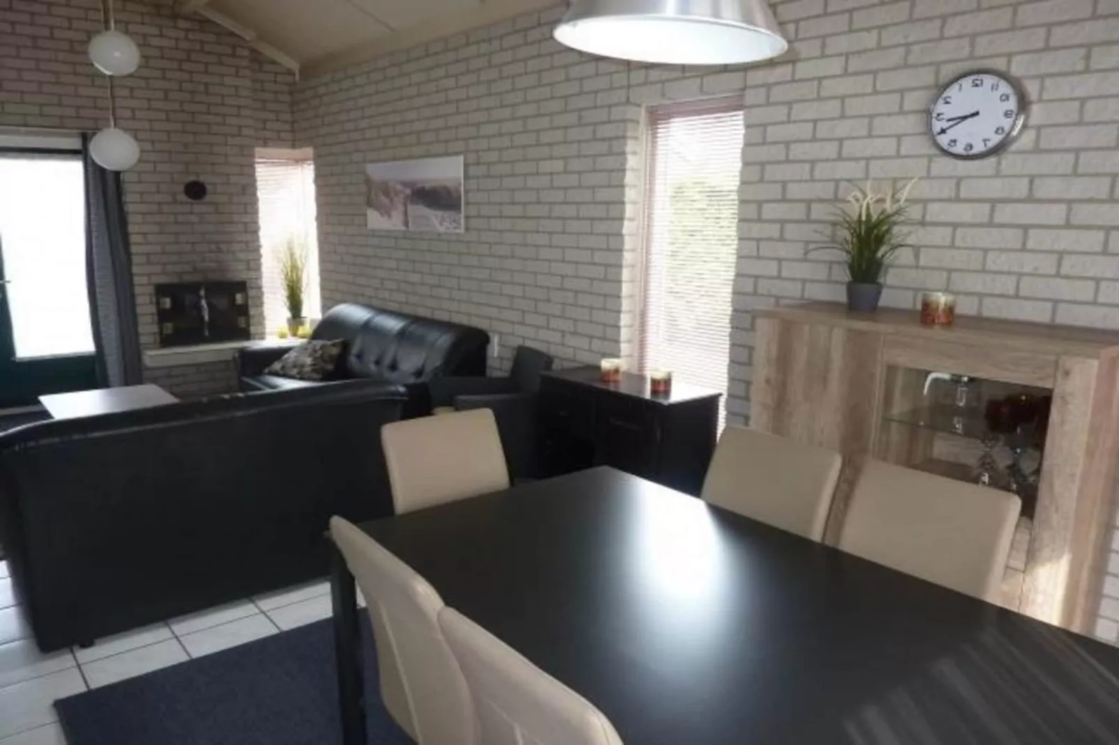 Schoneveld 367 Strandparel Breskens-Living room