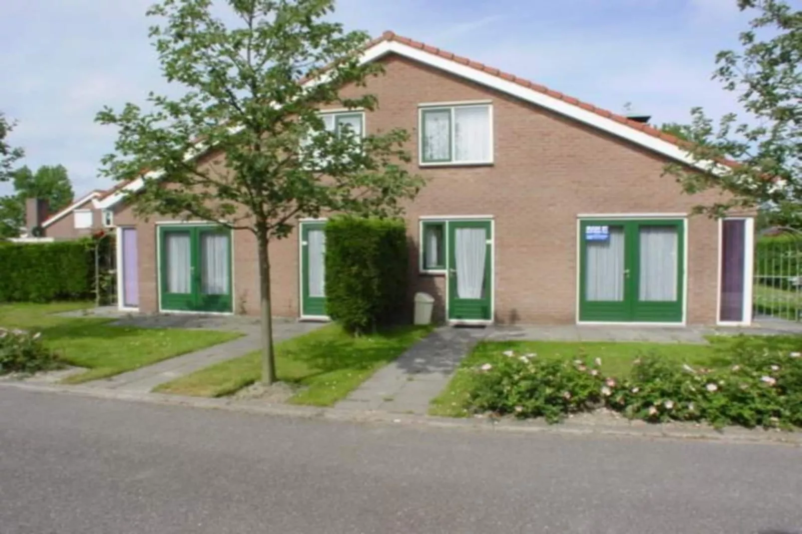 Schoneveld 367 Strandparel Breskens-Exterior summer