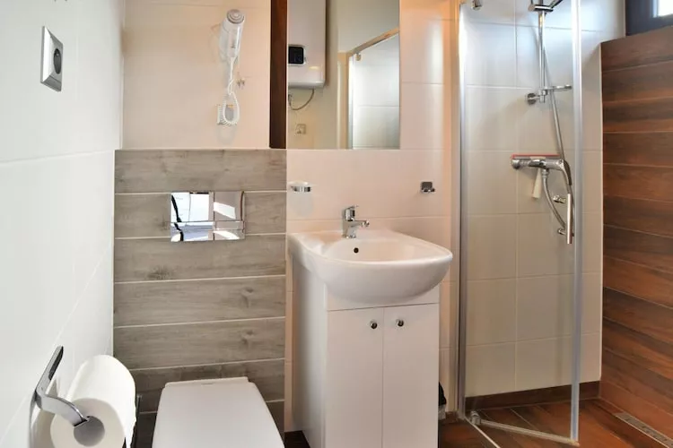 Domki LUX dla 7 osób Sianożęty-Bathroom