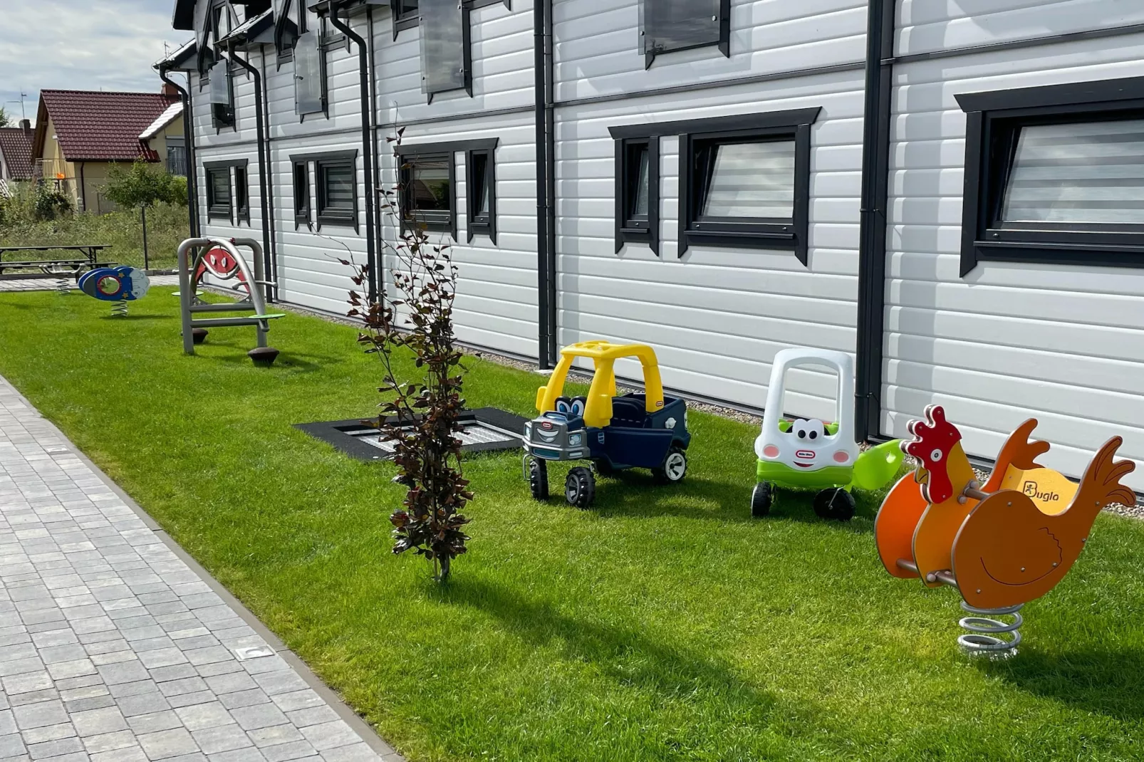 Domki wakacyjne PREMIUM dla 7 osób Sianożęty-Gardens summer