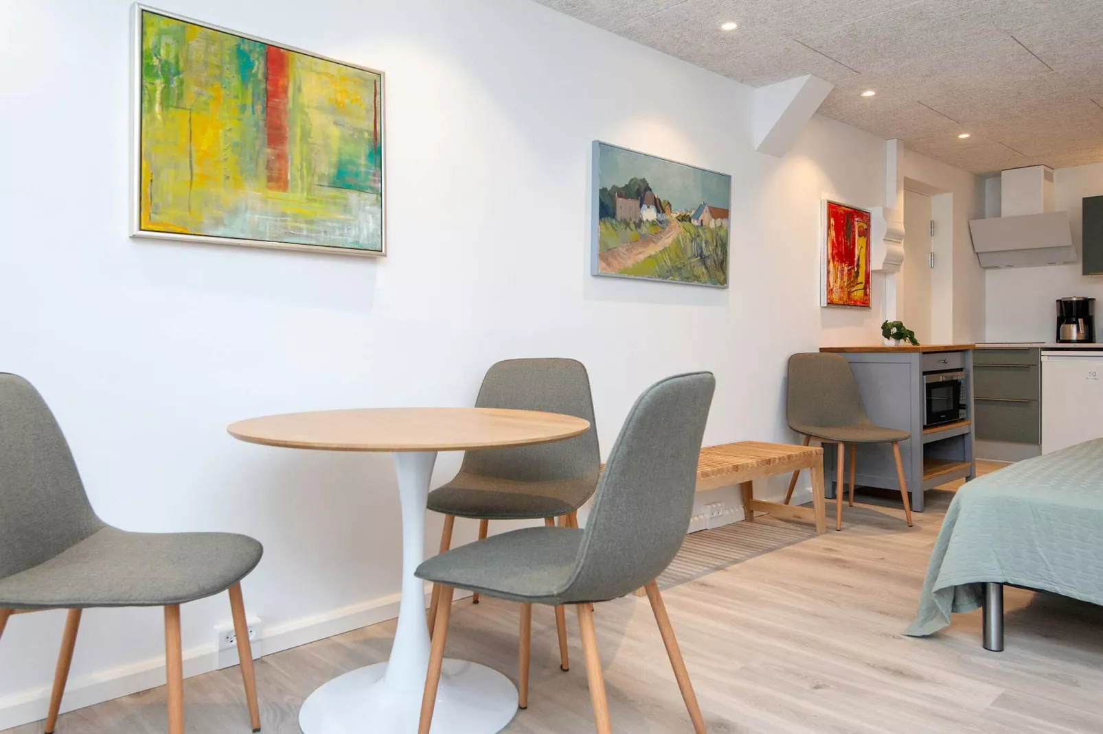1 vær.inkl.strøm,Premium-Indoor