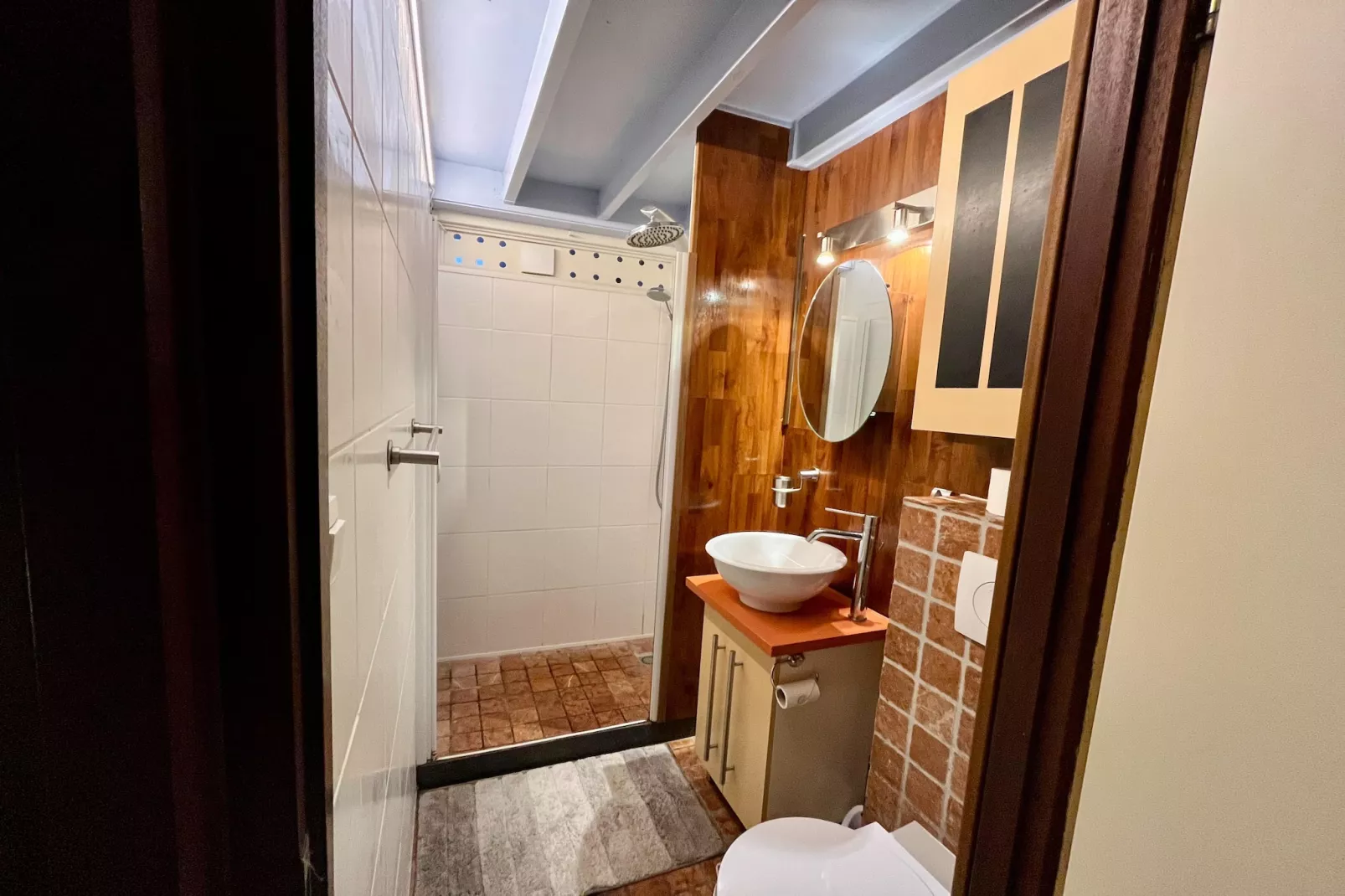 Ut Huuske-Bathroom