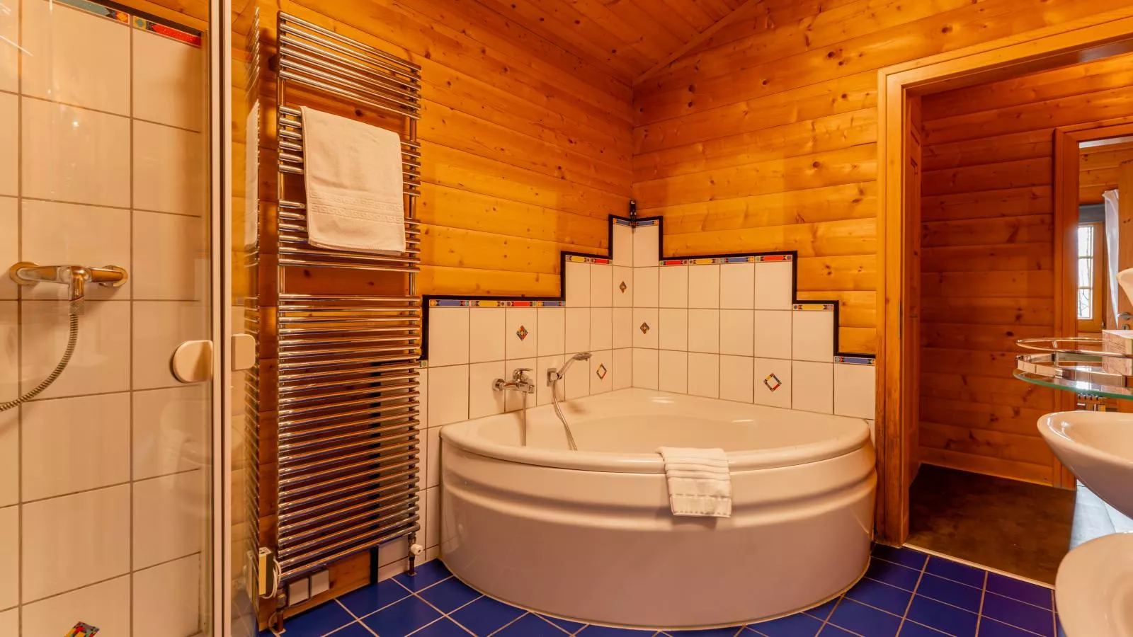 TraumLodge-Bathroom