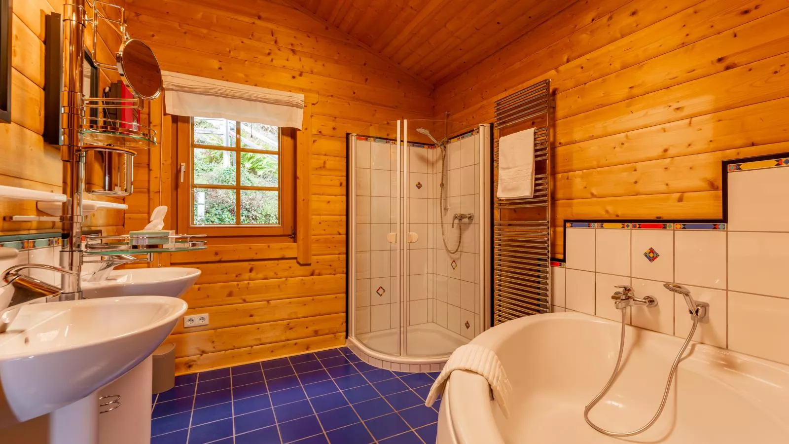 TraumLodge-Bathroom