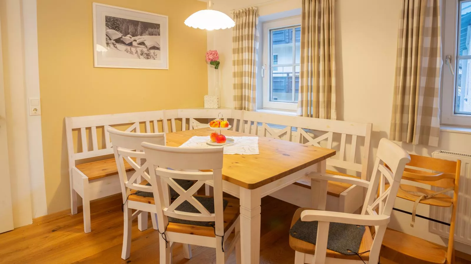 Rosenberger I und II-Dining room