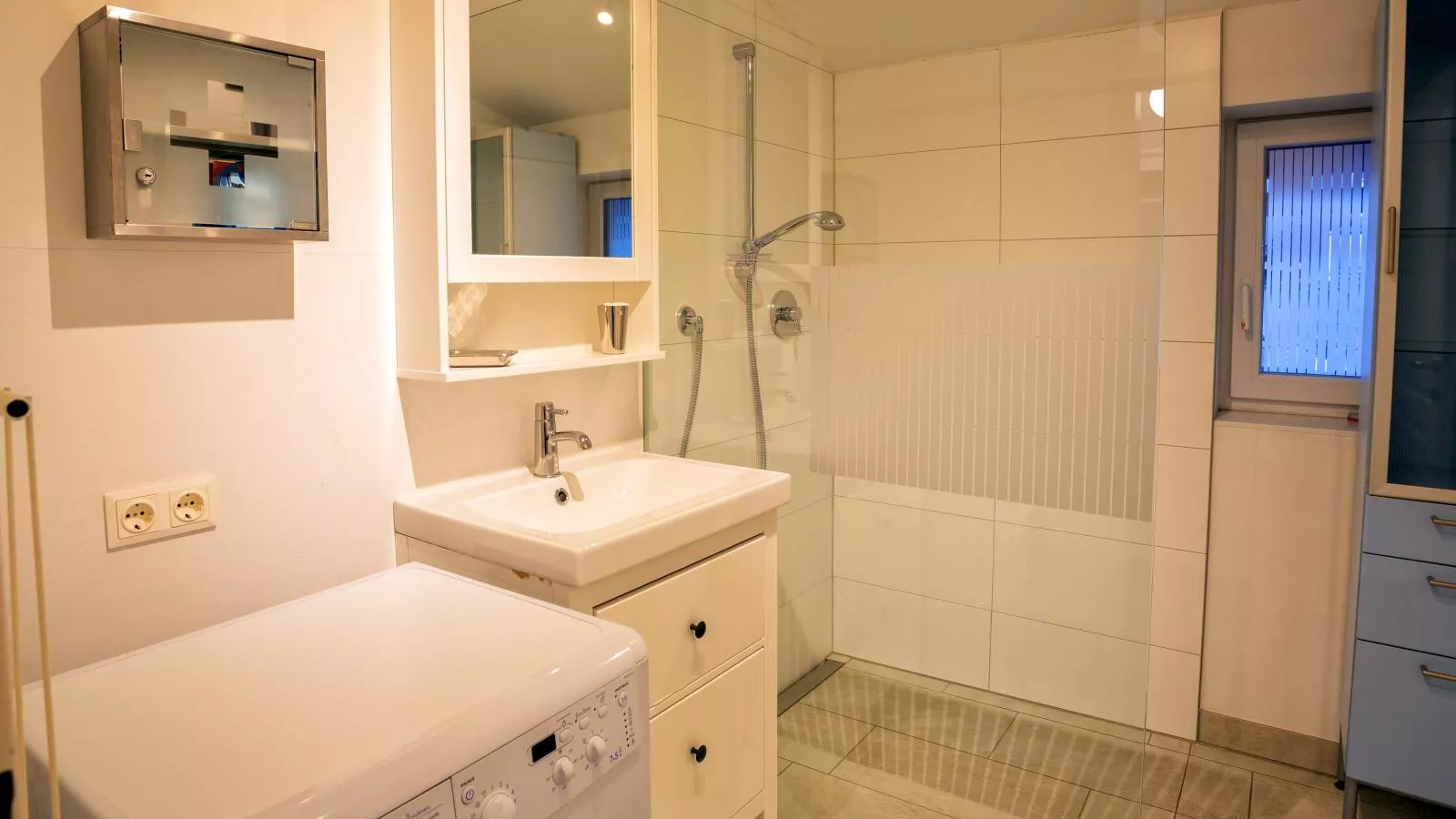 Rosenberger I und II-Bathroom