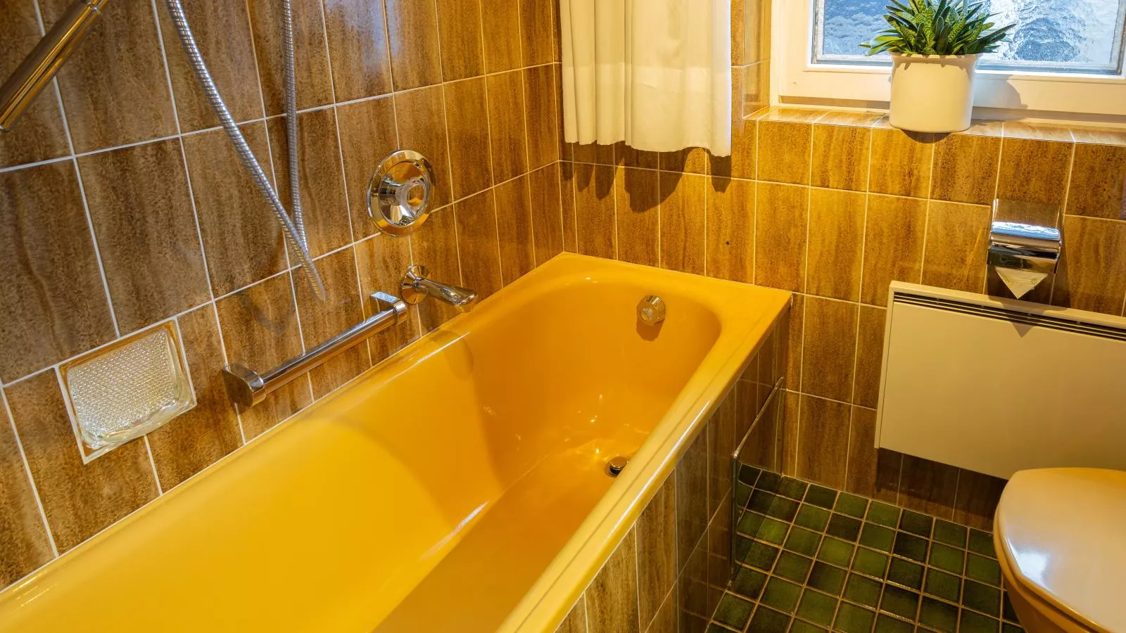 Rosenberger I und II-Bathroom