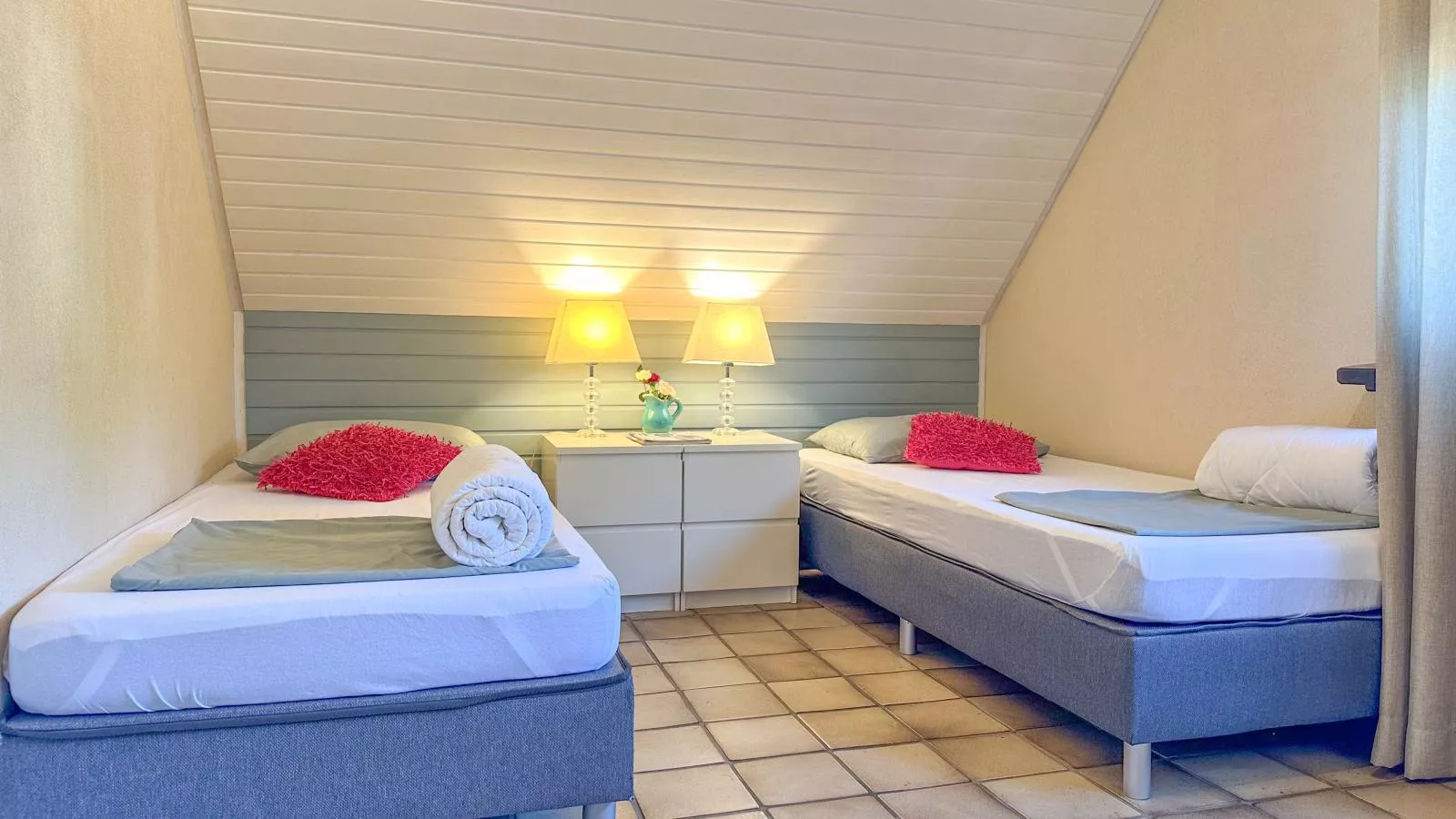 Rosegarden-Bedroom