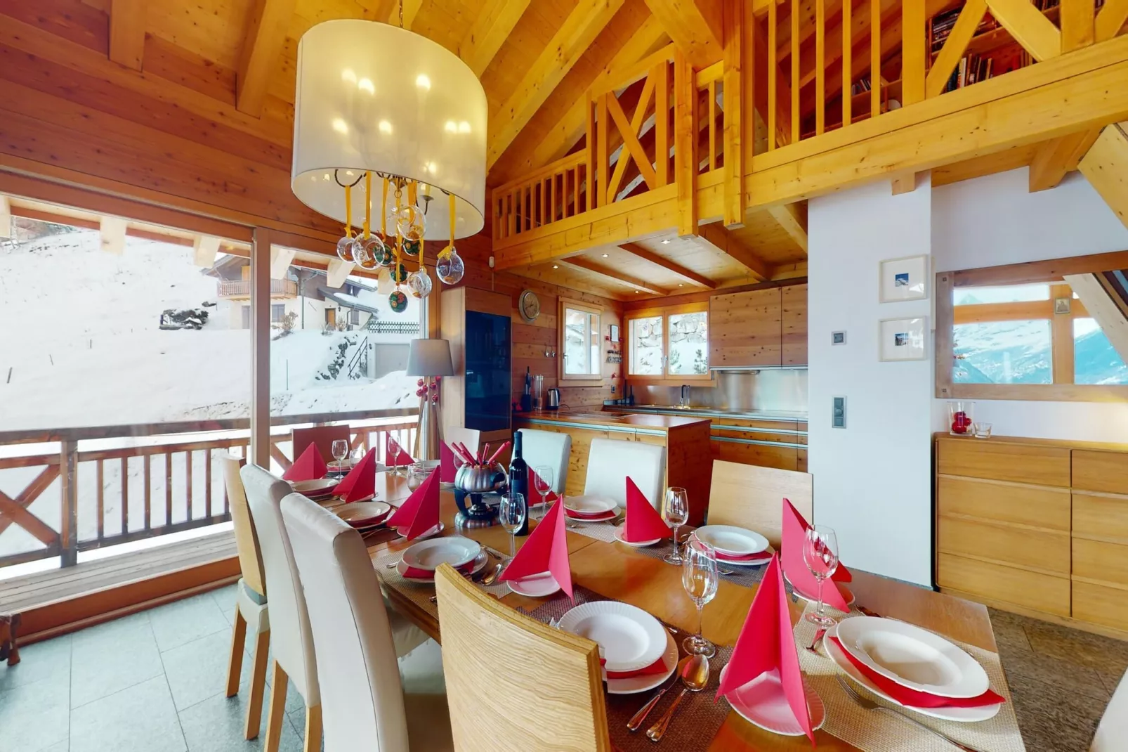 Etoiles des Neiges LUXE & JACUZZI chalet 12 pers-Dining room
