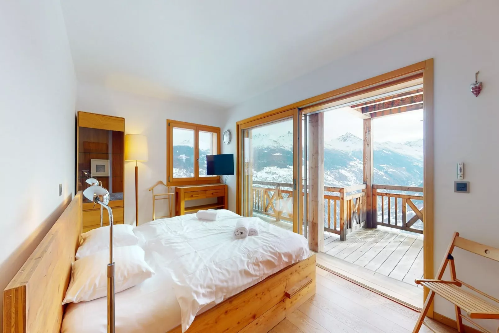 Etoiles des Neiges LUXE & JACUZZI chalet 12 pers-Bedroom