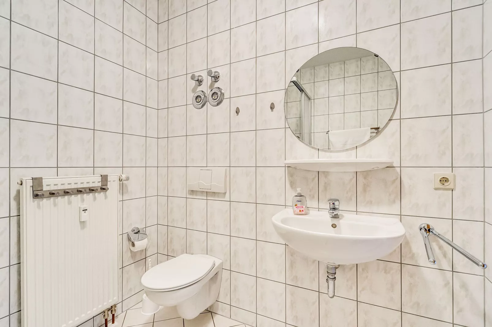 Villa im Erzgebirge-Bathroom