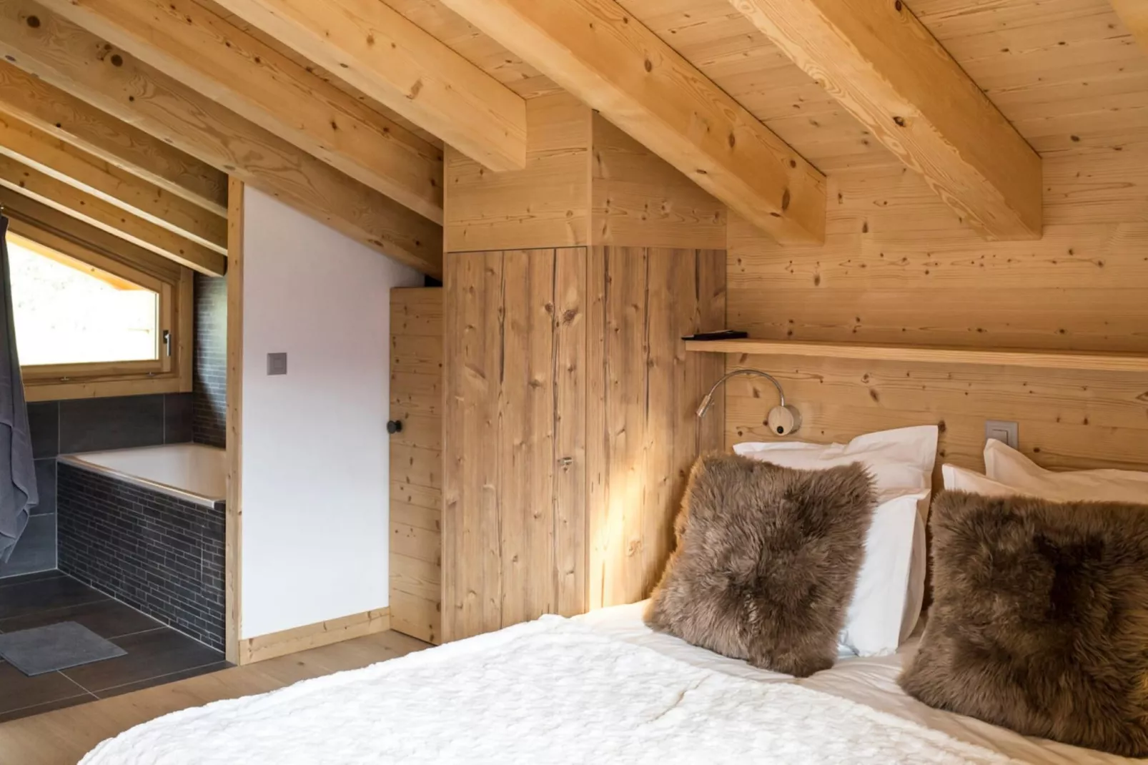 Touti LUXURY & NEW BUILD chalet 10 pers-Bedroom