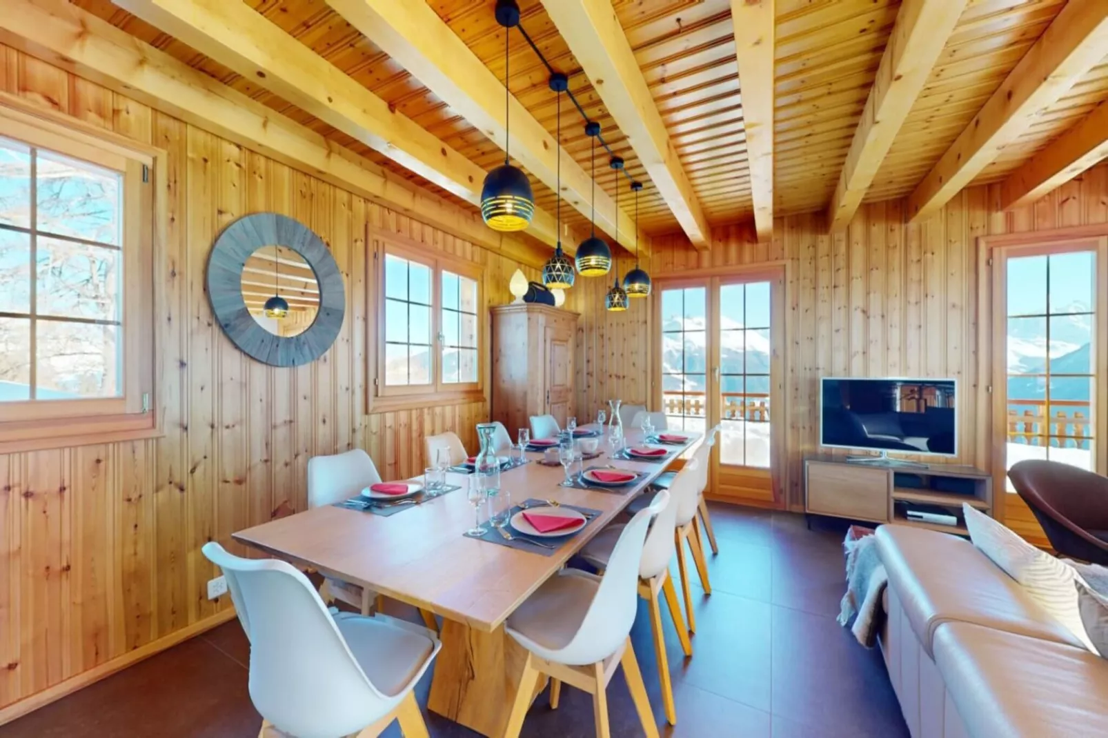 Narnia SKI IN & SKI OUT chalet 14 pers-Dining room