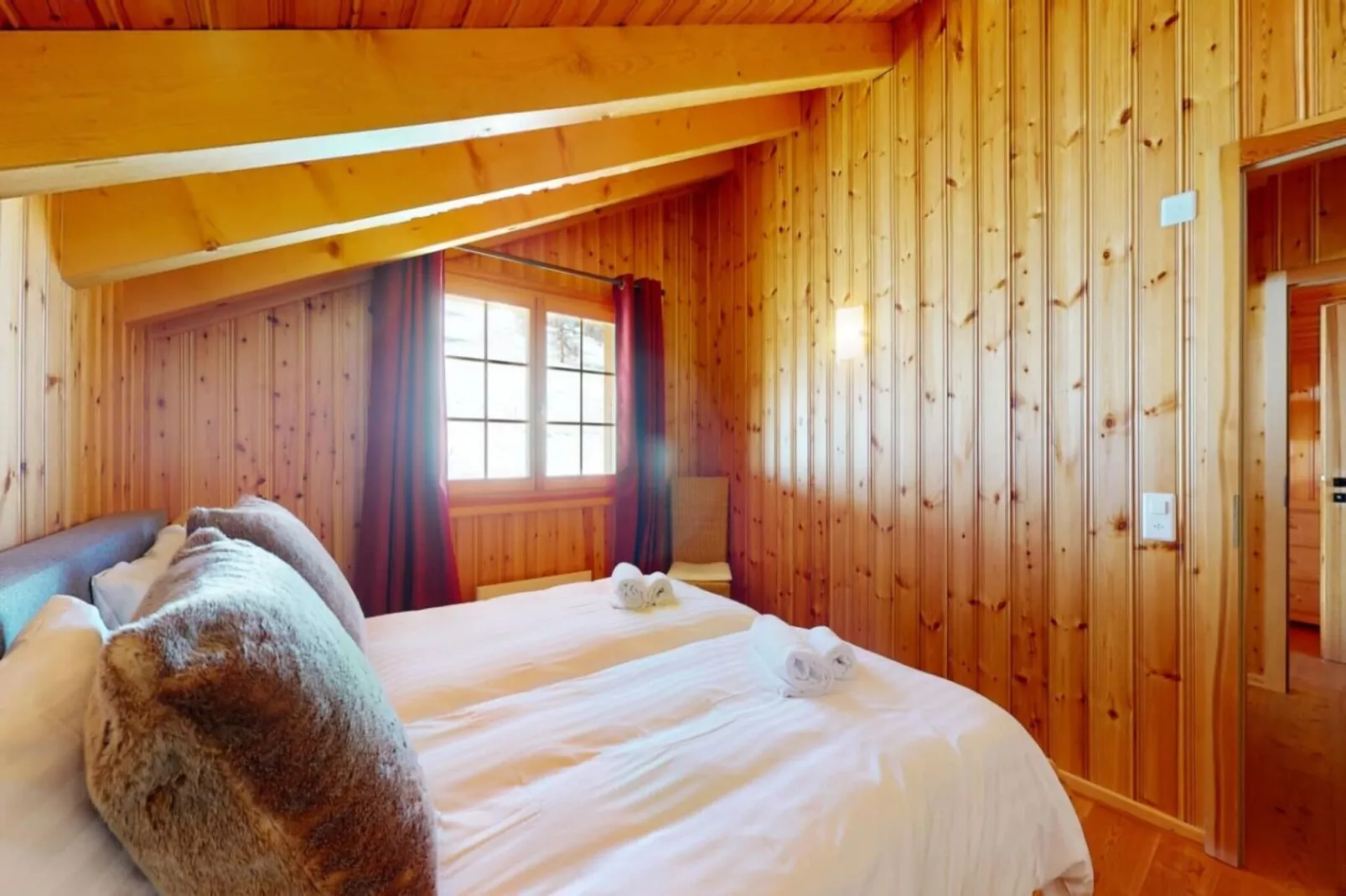 Narnia SKI IN & SKI OUT chalet 14 pers-Bedroom