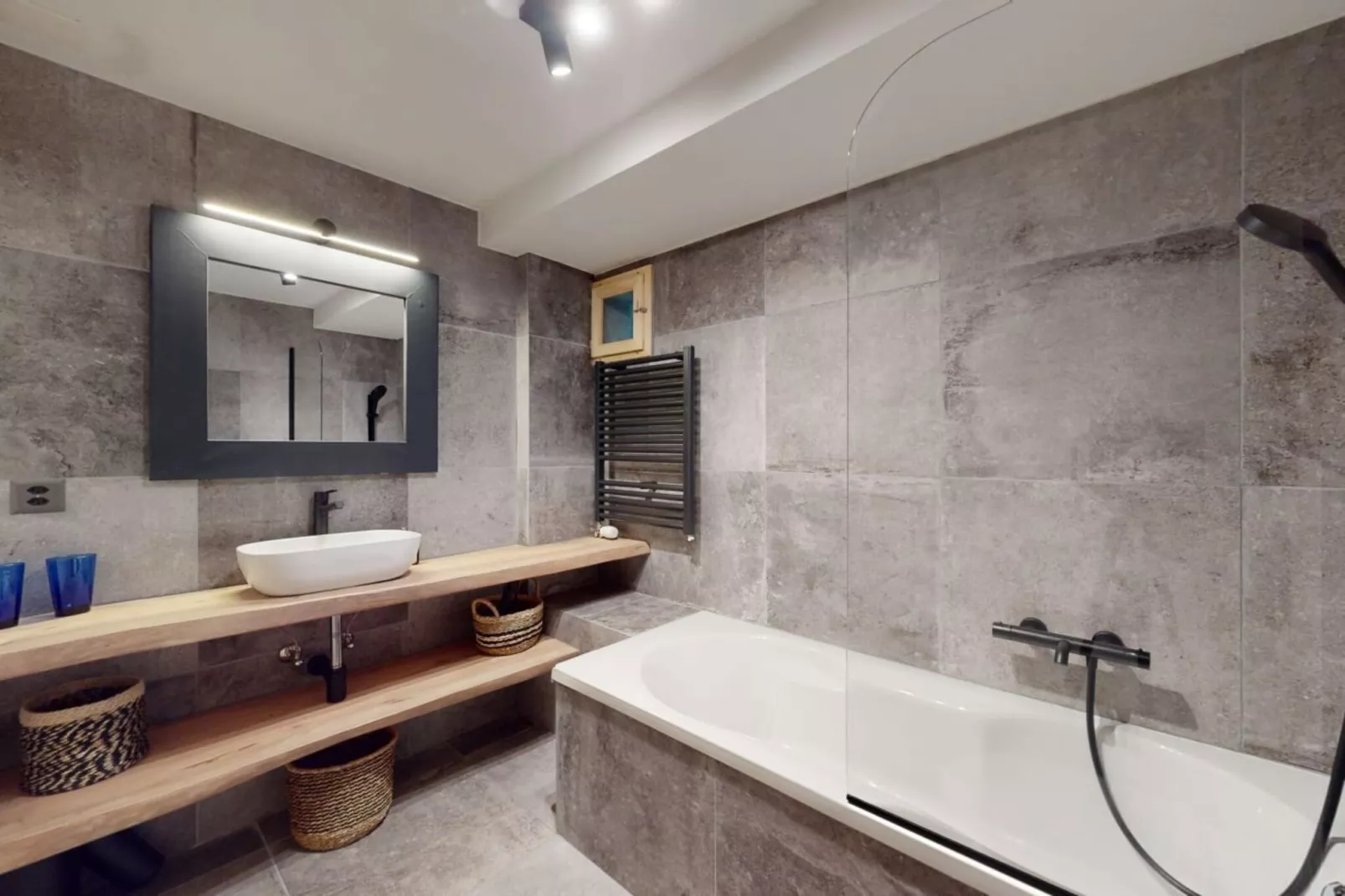 Arnold LUXE & COSY chalet 12 personnes Les Masses-Bathroom