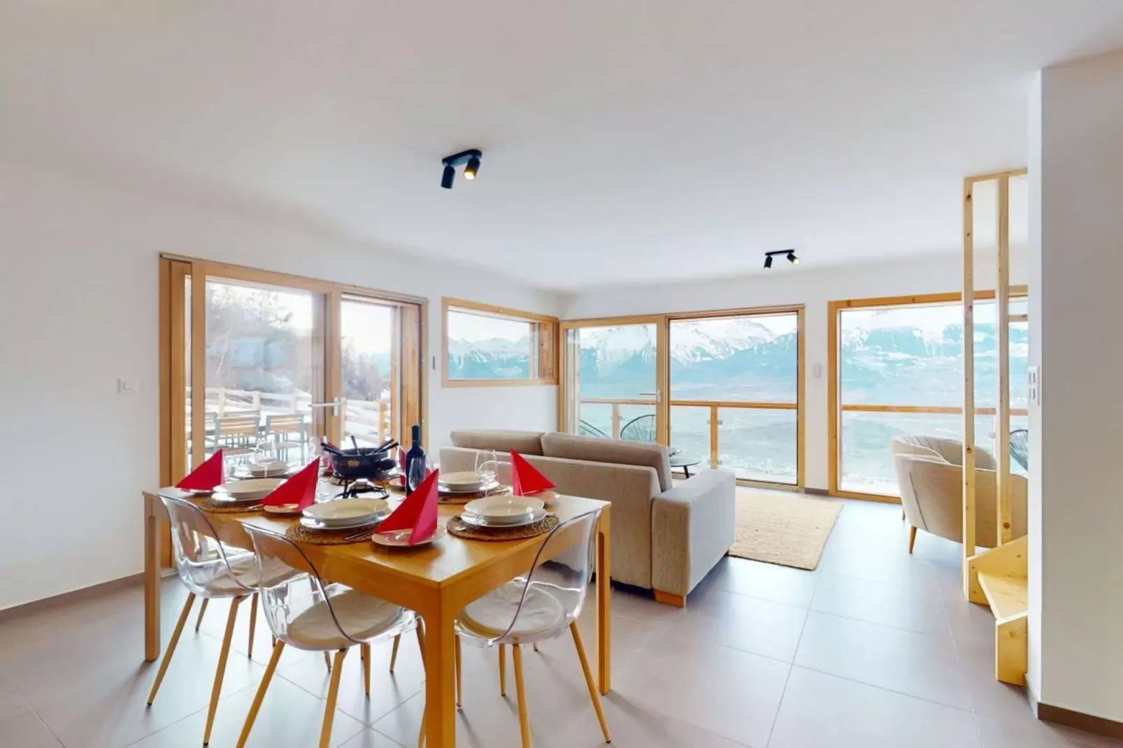 Teddy's VIEW & QUIET chalet 6 pers-Esszimmer