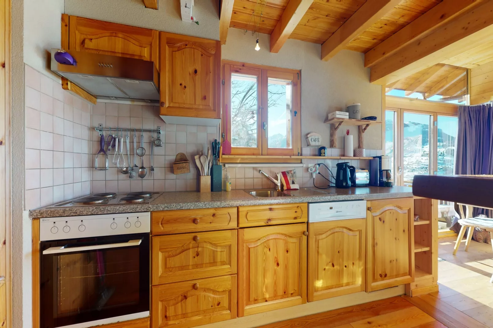 Tschoueilles 005 MOUNTAIN & QUIET chalet 10 pers-Kitchen