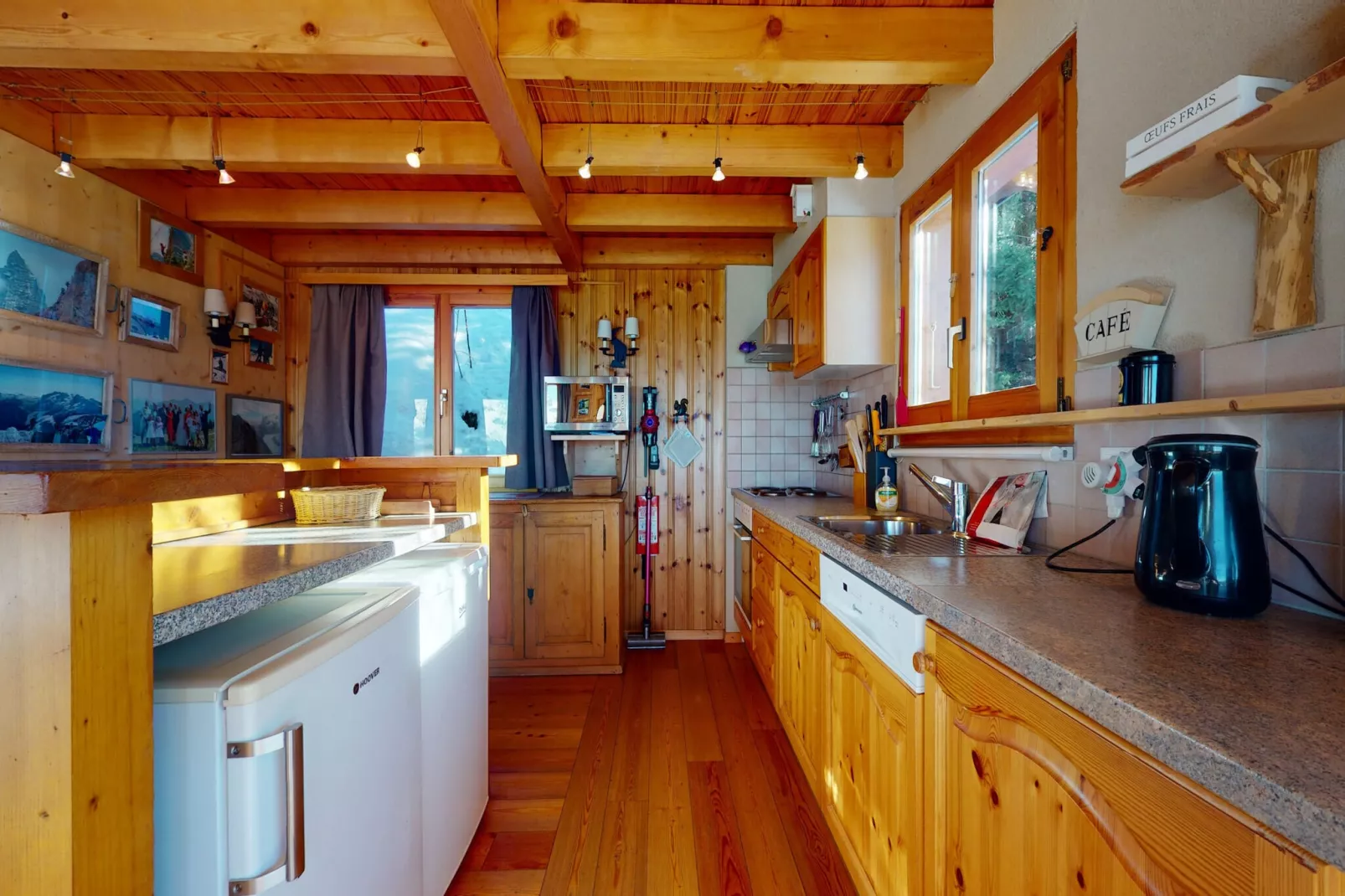 Tschoueilles 005 MOUNTAIN & QUIET chalet 10 pers-Kitchen