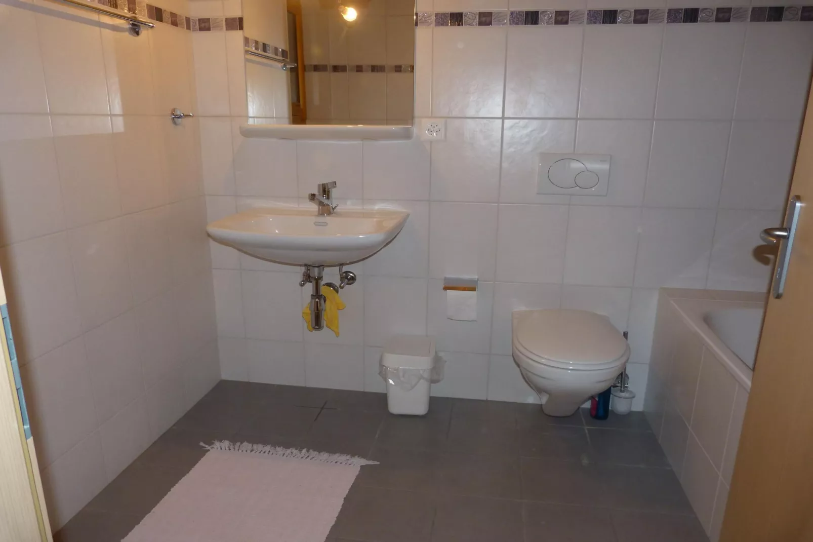Perce Neige PN H - VIEW & CENTER Apartment 10 per-Bathroom