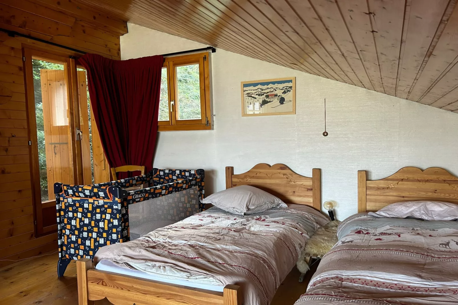 Les Trembles MOUNTAIN & QUIET chalet 12 pers-Bedroom