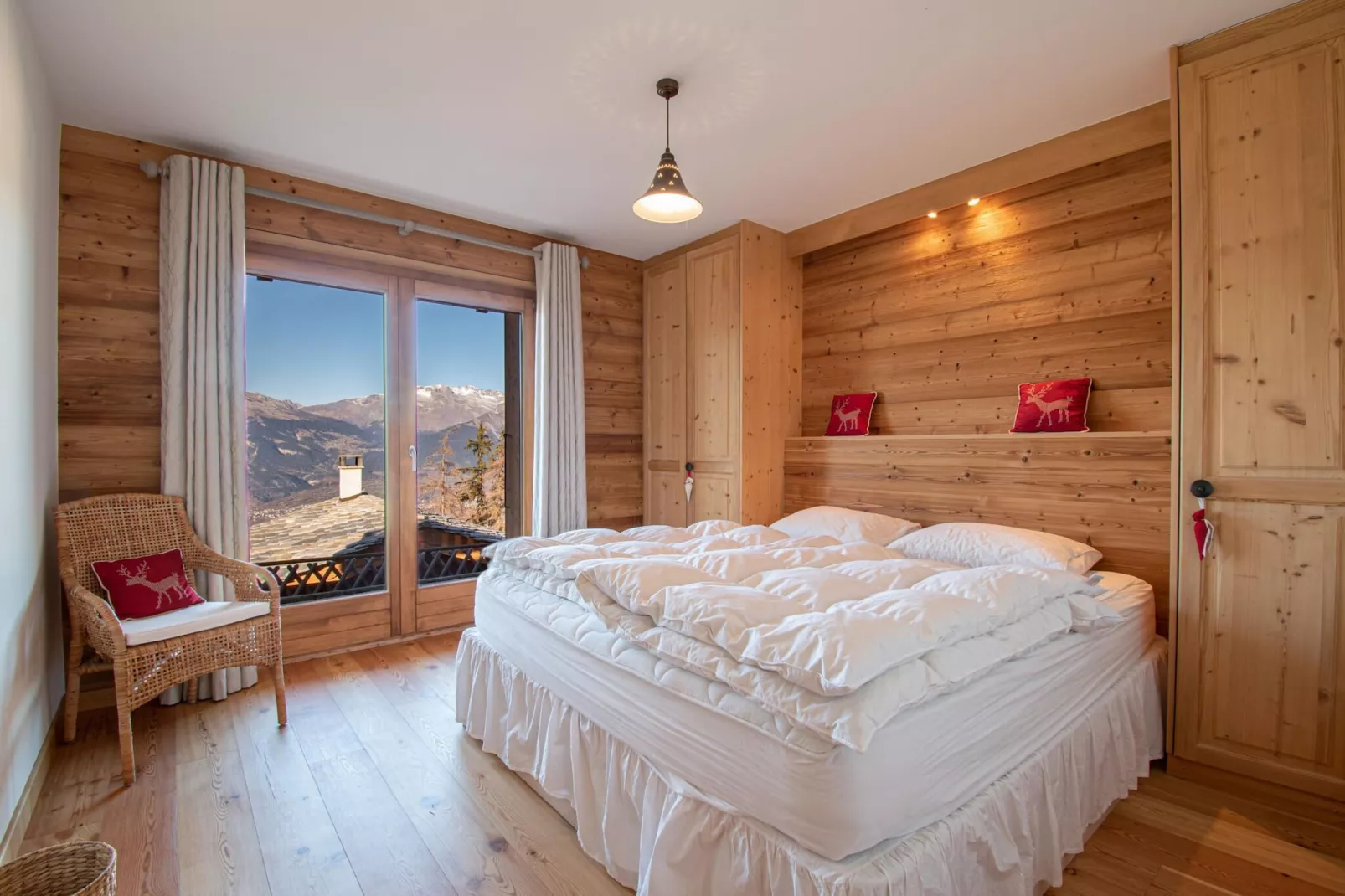 Hirondelle JACUZZI & LUXURY chalet 12 pers-Bedroom