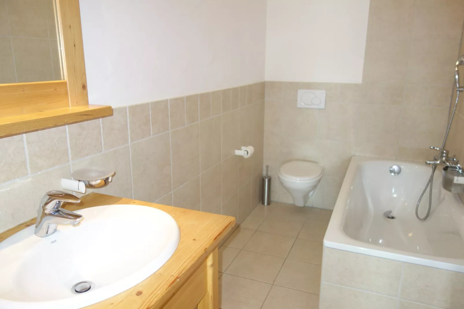 Plein Ciel VA 021 - MOUNTAIN apartment 8 pers-Bathroom
