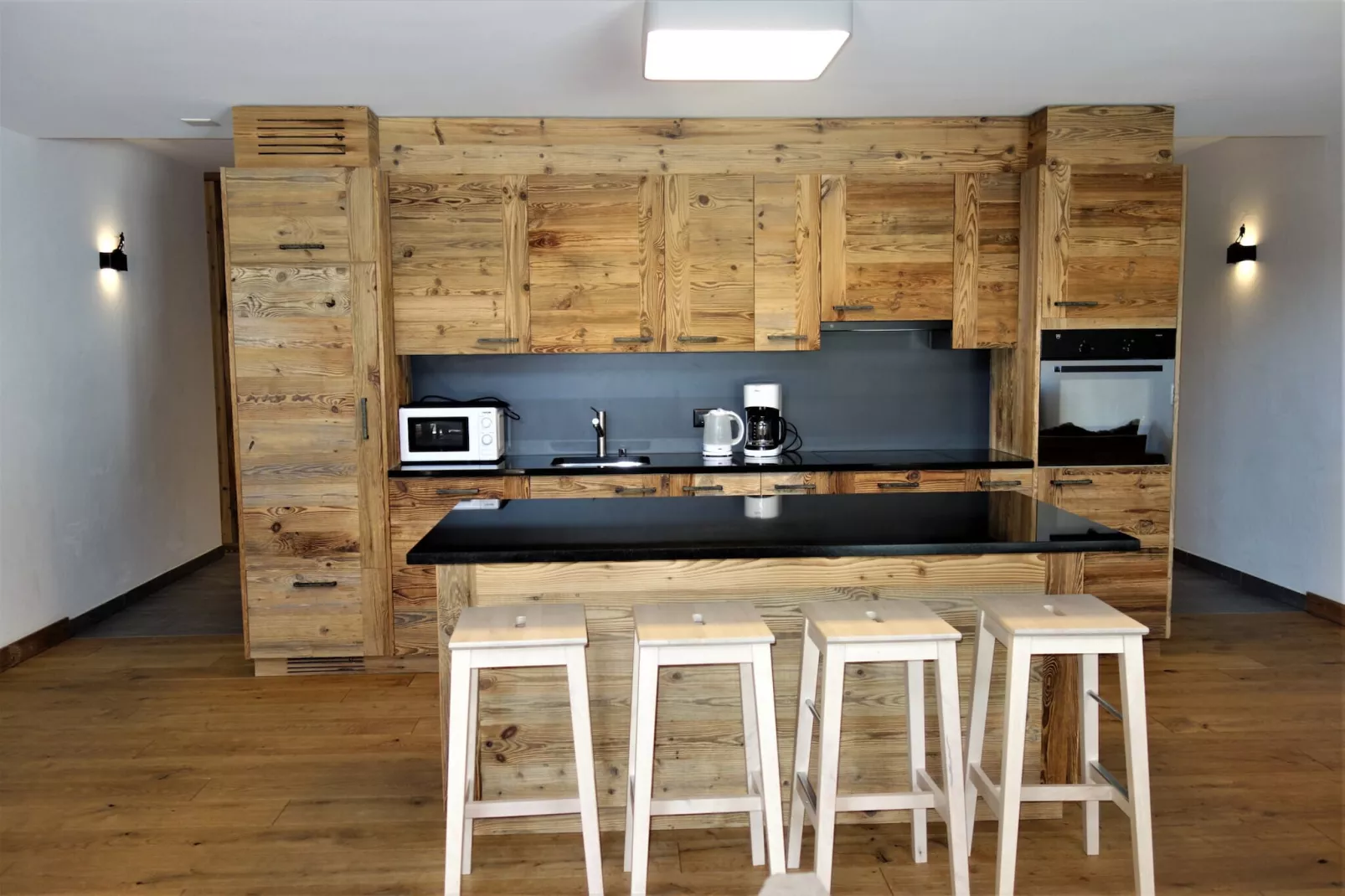 Les Mayens MB 021 - LUXURY apartment 18 pers-Kitchen