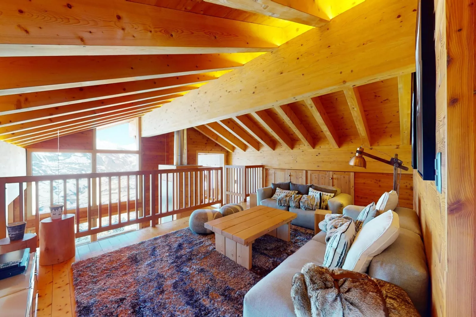 Egg SAUNA & LUXURY chalet 16 pers-Living room