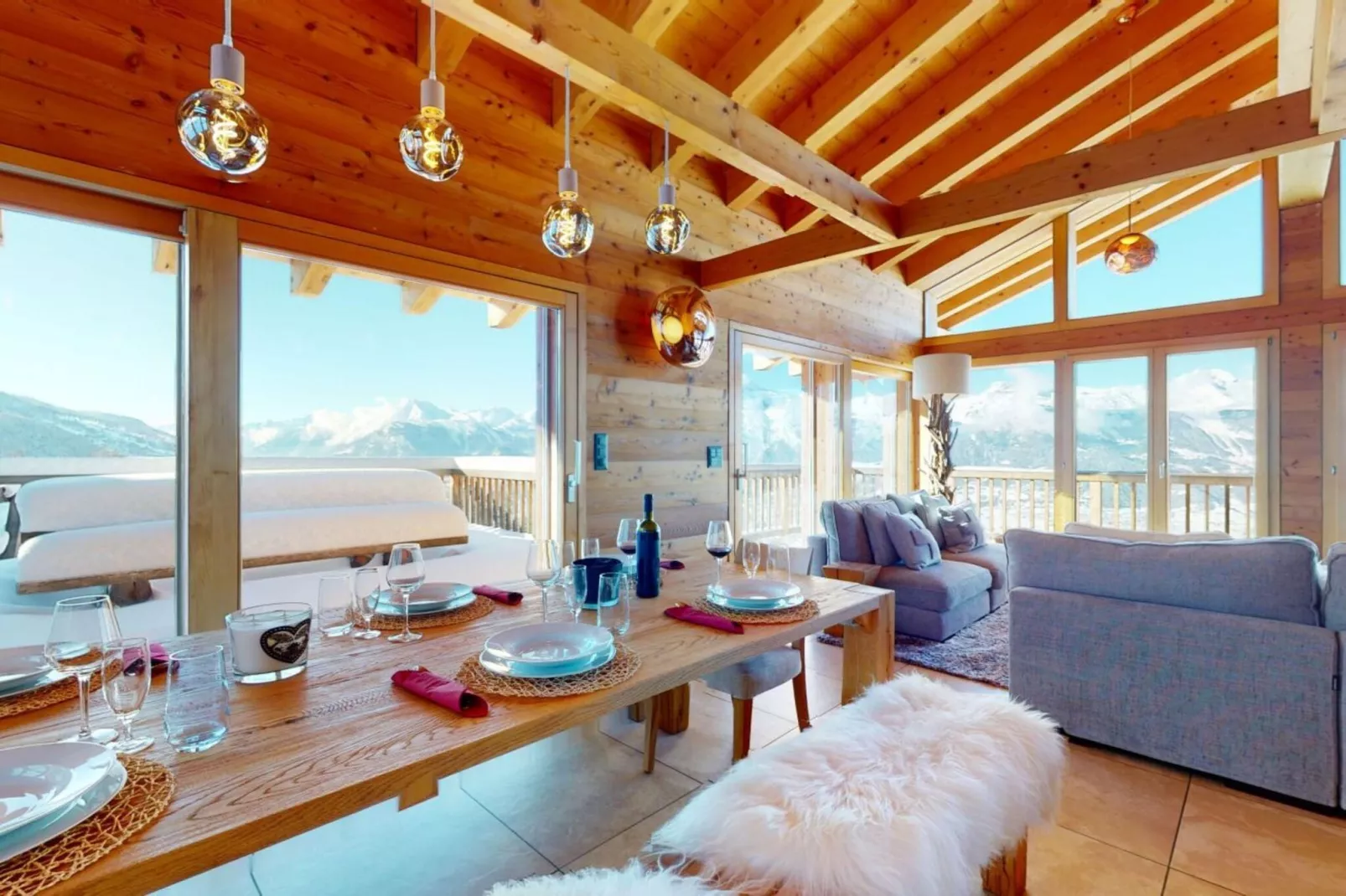 Egg SAUNA & LUXURY chalet 16 pers-Dining room