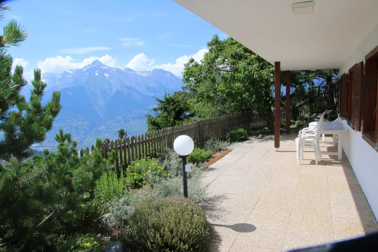 Eanta SUNNY & MOUNTAIN chalet 10 pers-Außenbereich Sommer