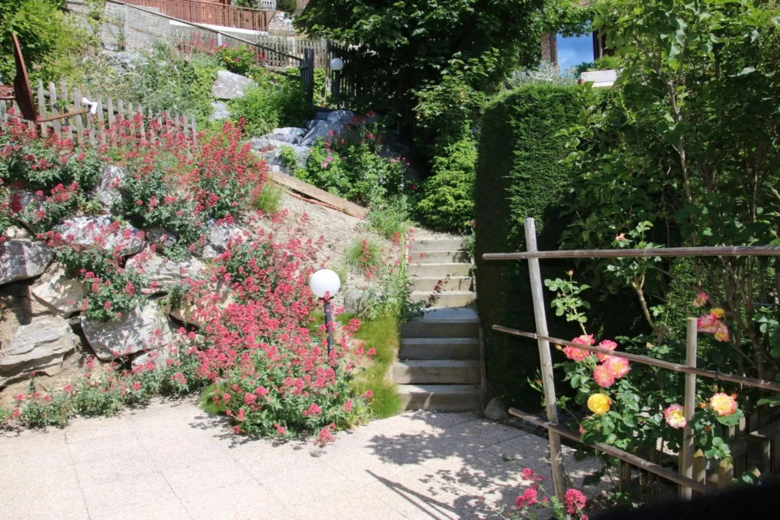 Eanta SUNNY & MOUNTAIN chalet 10 pers-Außenbereich Sommer