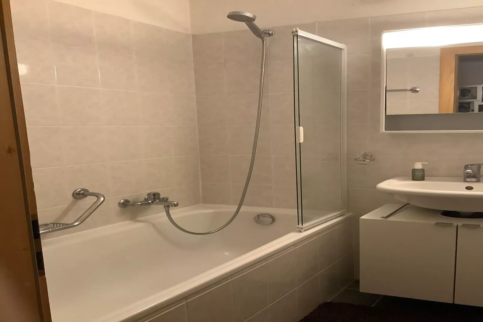 Dorril SUNNY & QUIET chalet 10 pers-Bathroom