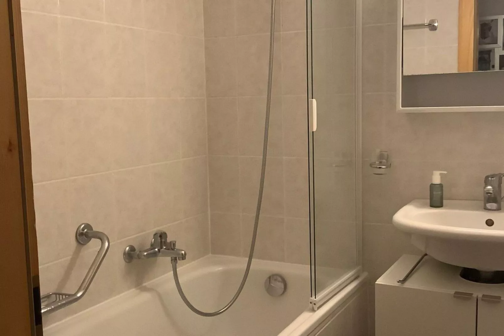 Dorril SUNNY & QUIET chalet 10 pers-Bathroom