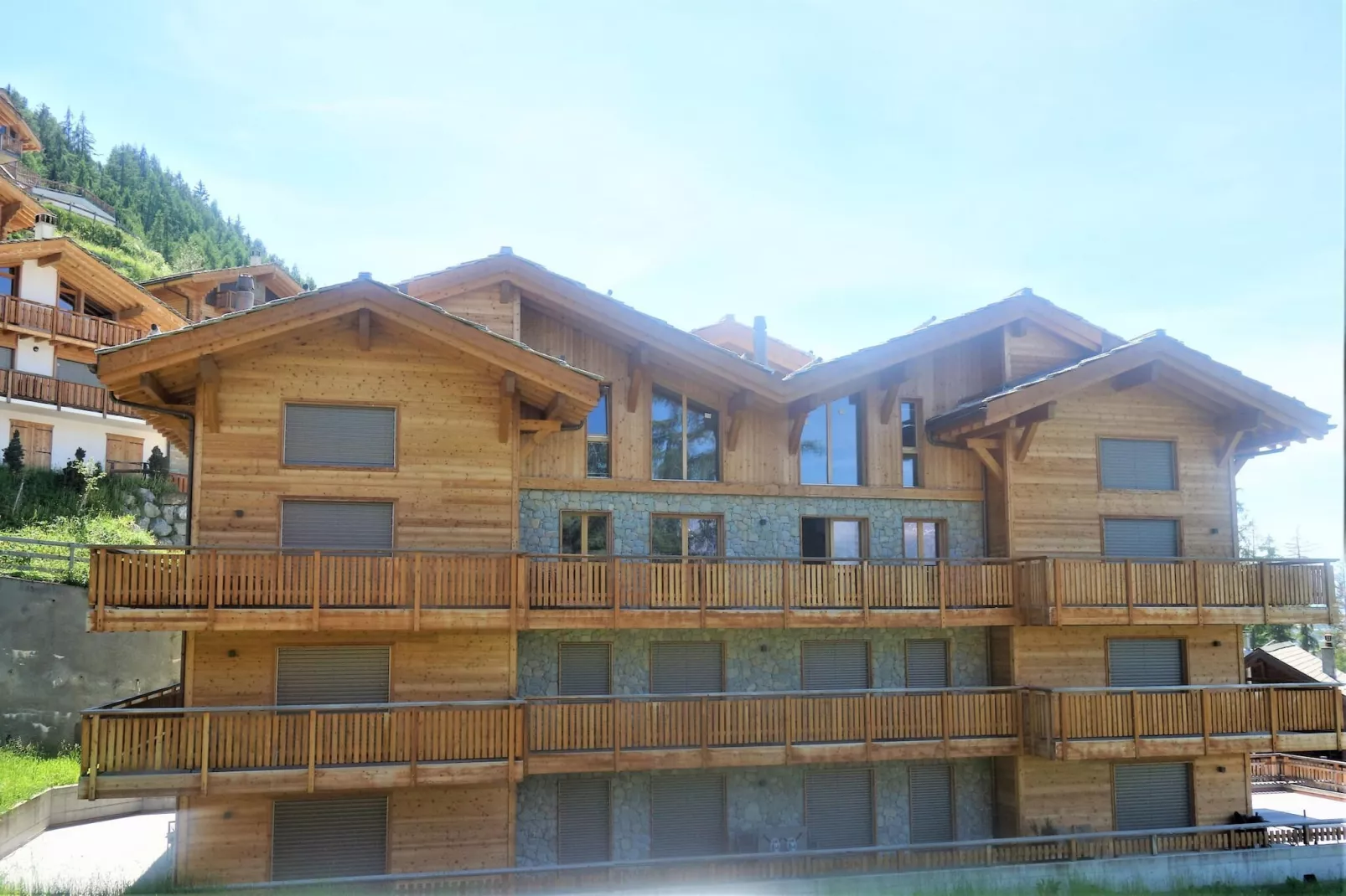 Les Mayens MB 010 - LUXURY apartment 8 pers-Außenbereich Sommer