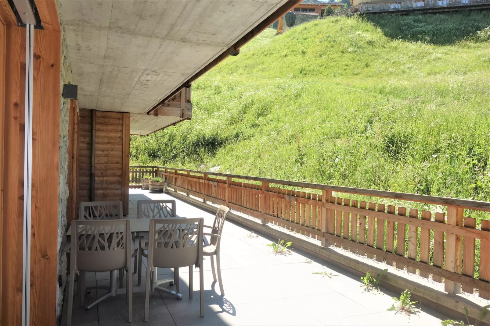 Les Mayens MB 002 - LUXURY apartment 6 pers-Terrassenbalkon