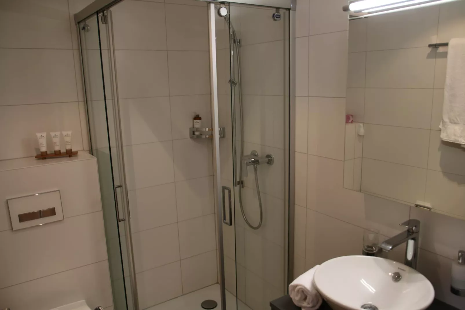 Ski Heaven SH 003 - LUXE apartment 5 pers-Bathroom